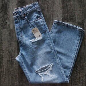 NWT Levis Ribcage Straight Leg Cropped Jeans Size 26 High Rise Light Blue Wash